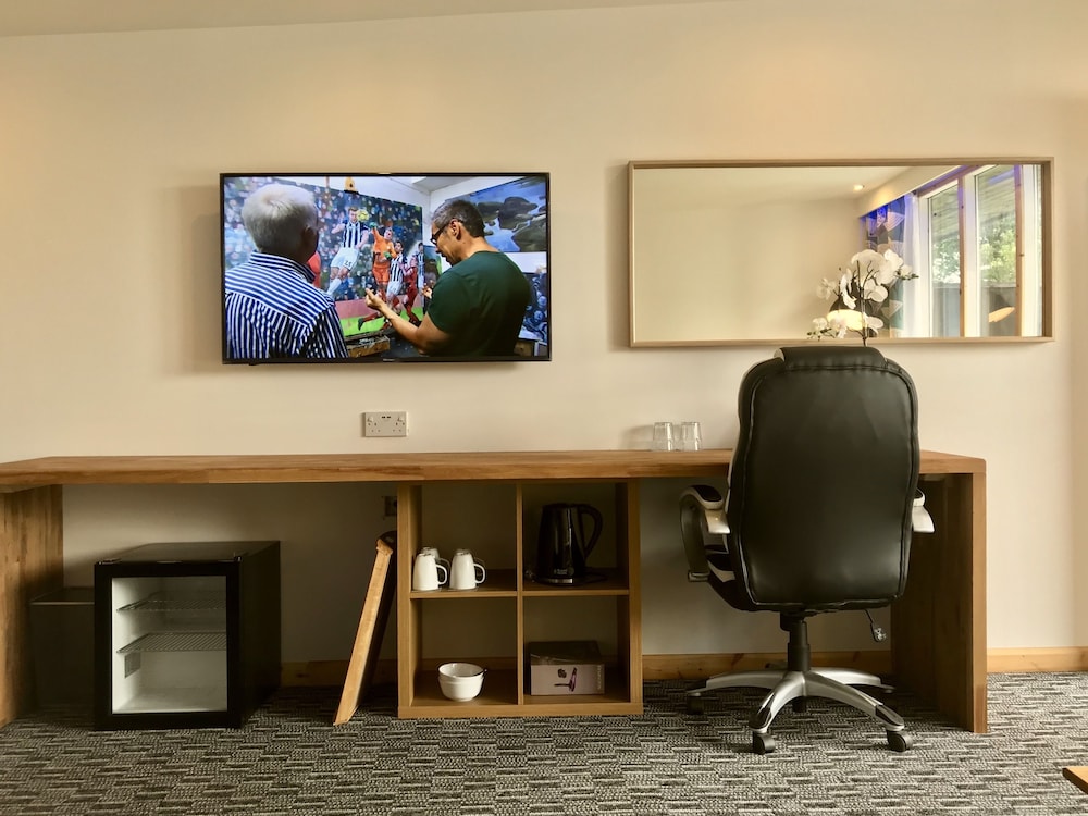 the waterfront lodges