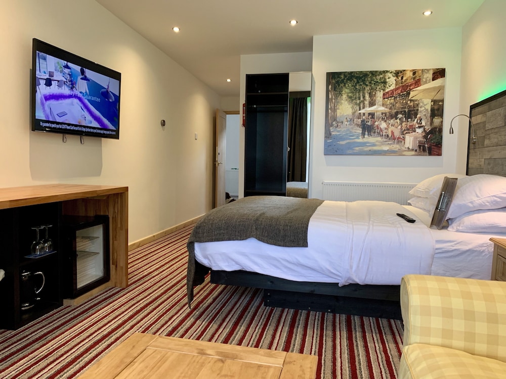 the waterfront lodges