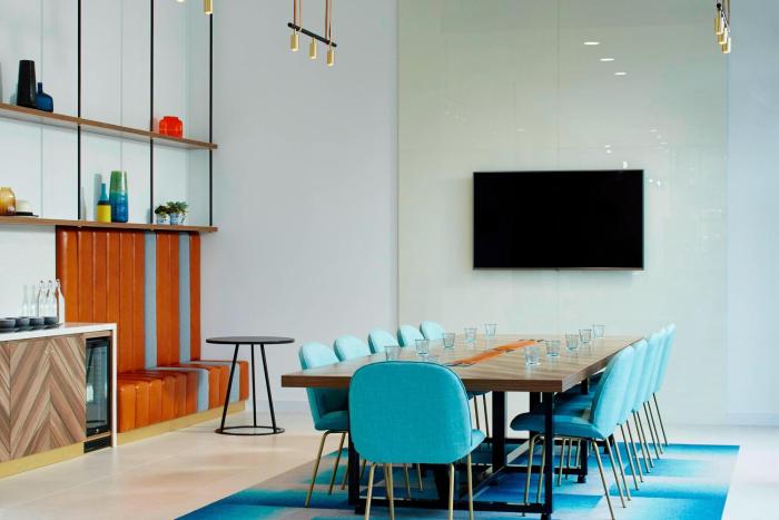 courtyard by marriott luton airport