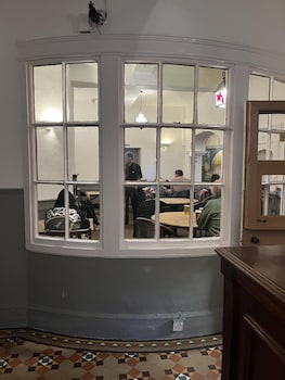 tontine hotel and bar