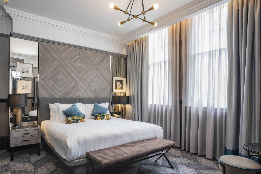 the dixon autograph collection