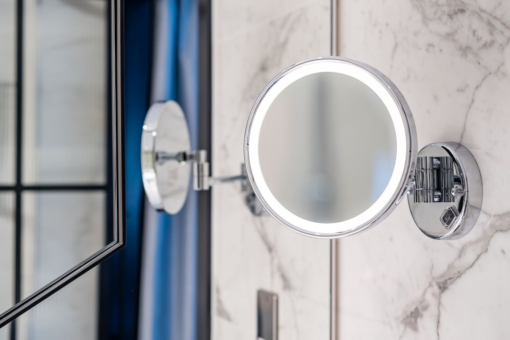 the dixon autograph collection