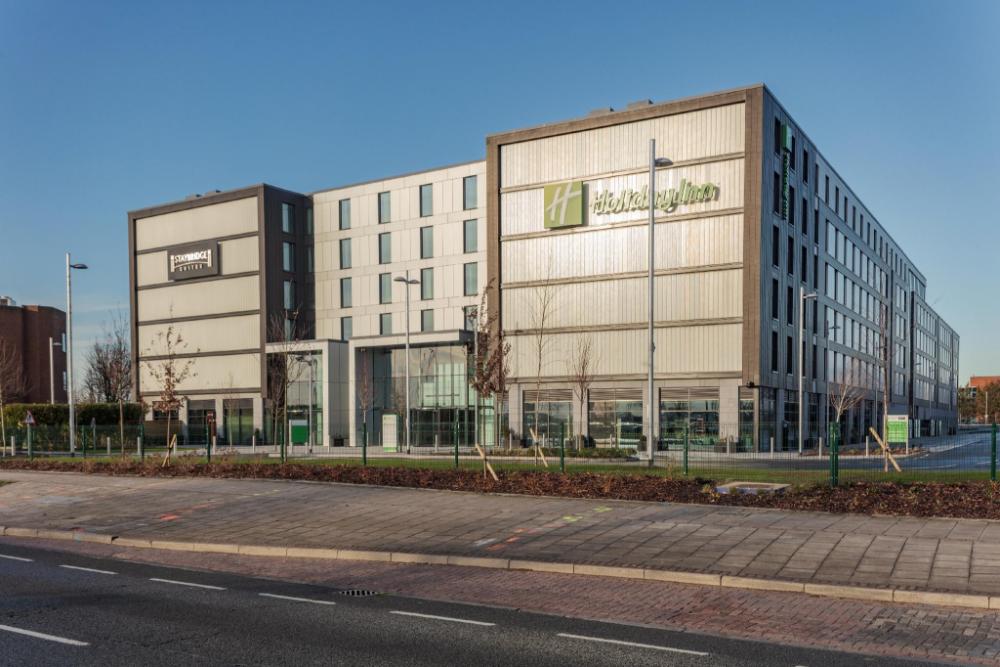 staybridge suites london heathrow bath road an ihg hotel