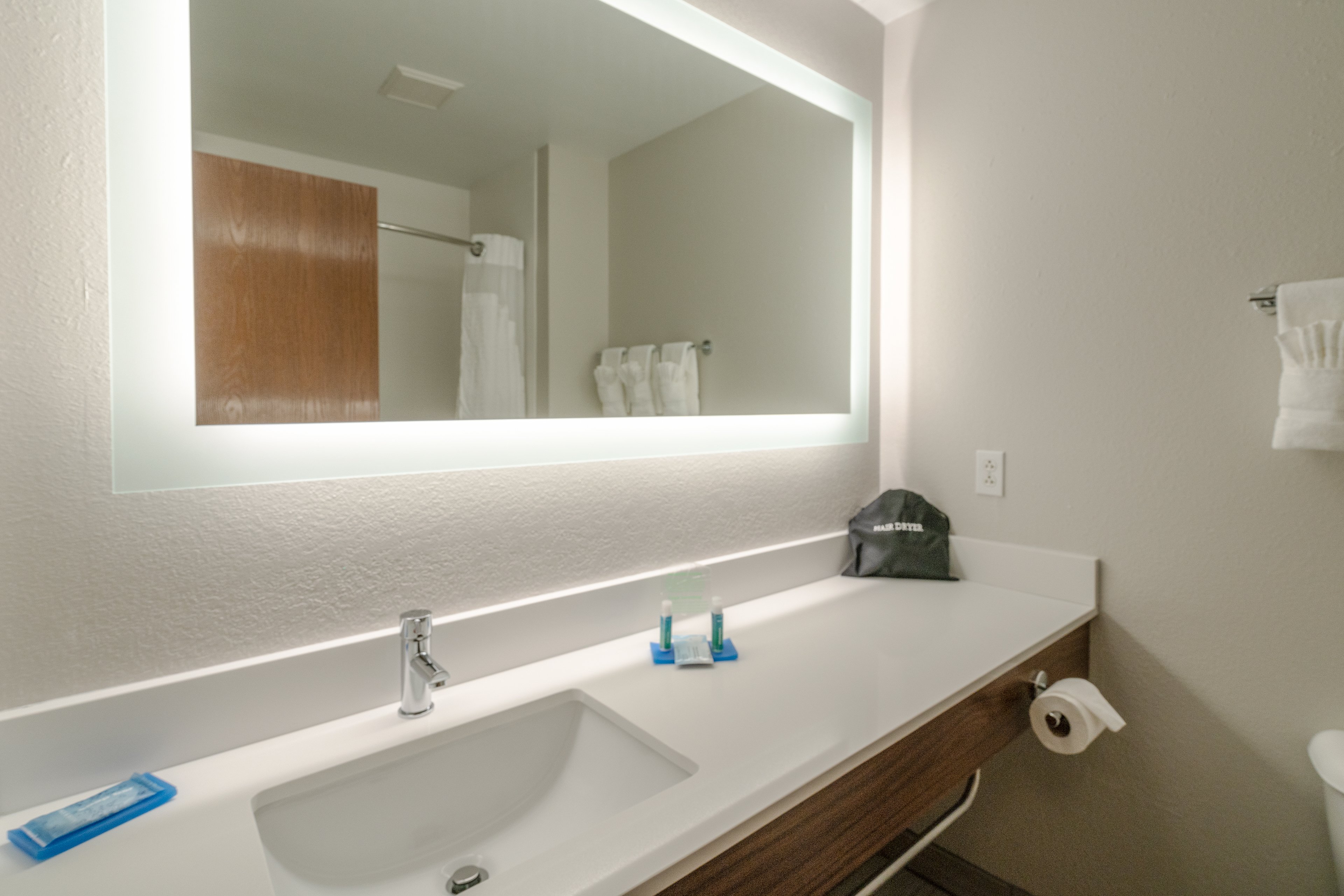 holiday inn express hotel and suites elkins by ihg