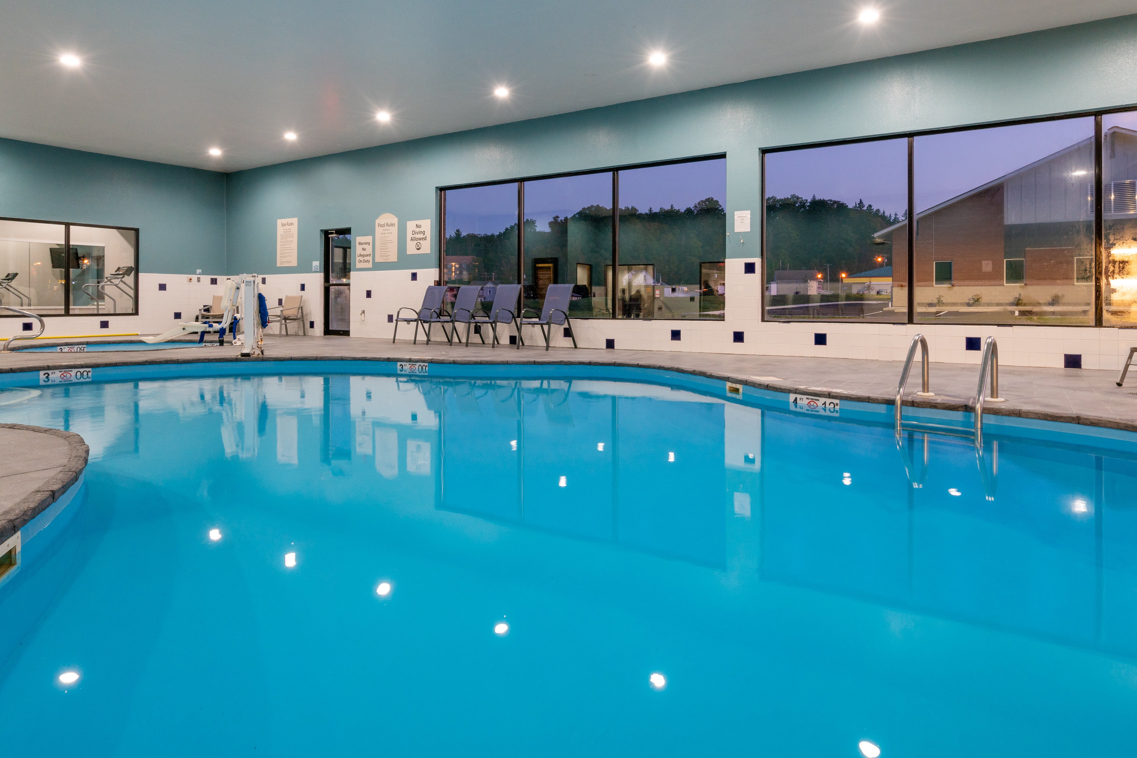holiday inn express hotel and suites elkins by ihg