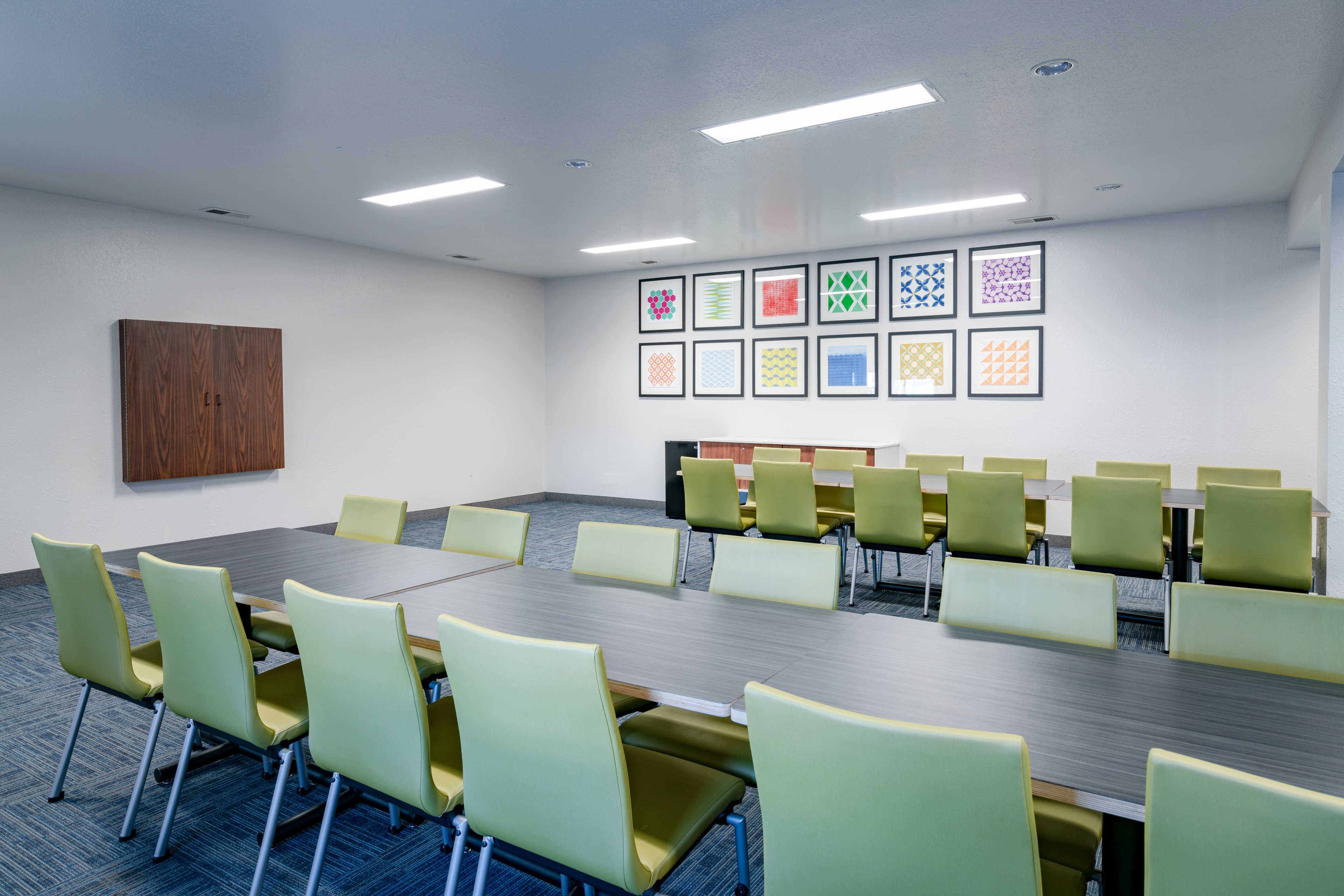 holiday inn express hotel and suites elkins by ihg