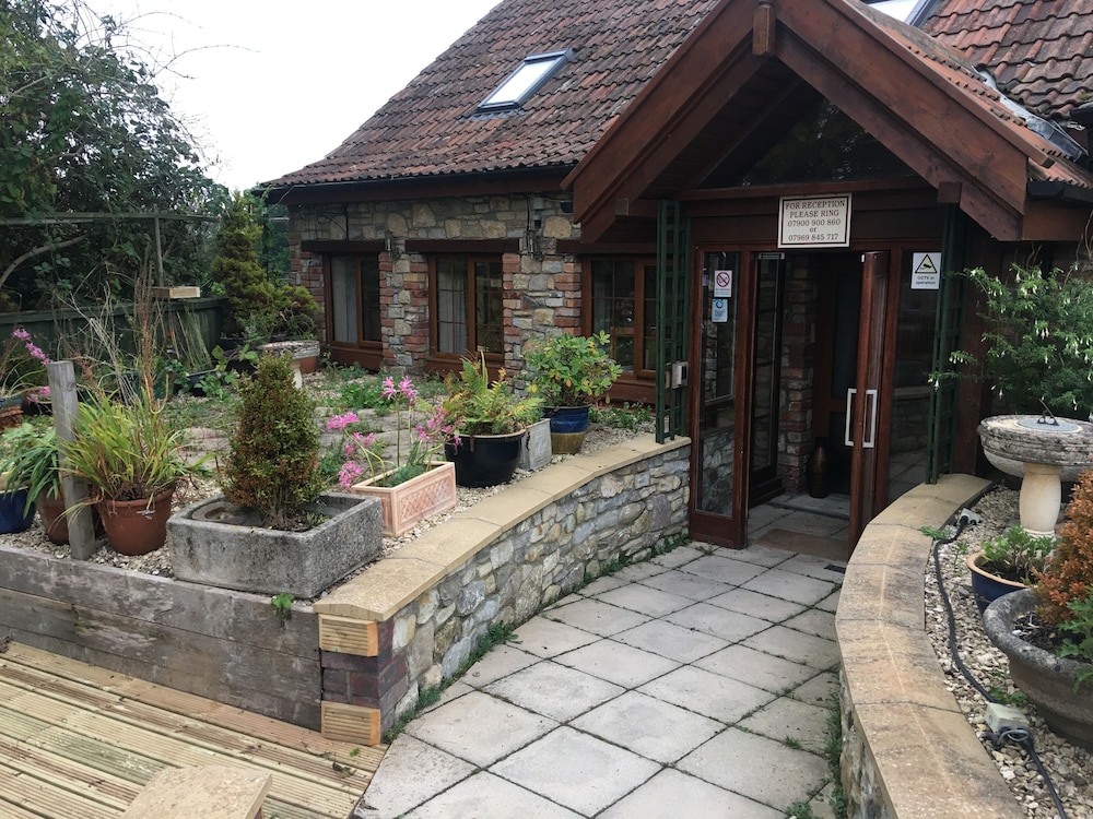 bridge farm guesthouse