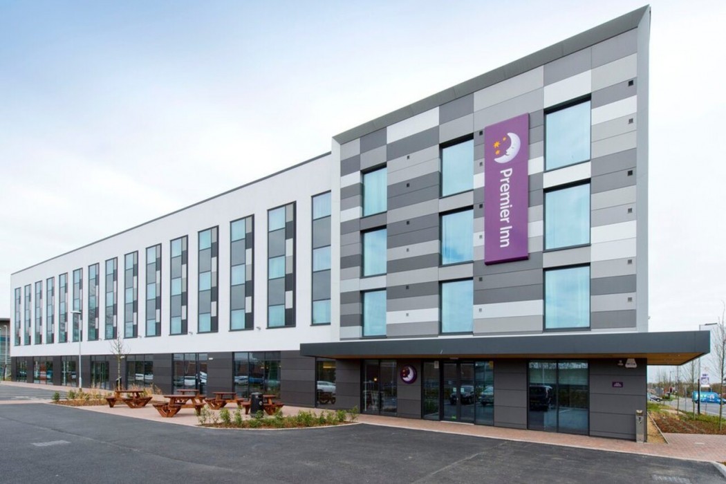 premier inn slough west slough trading estate