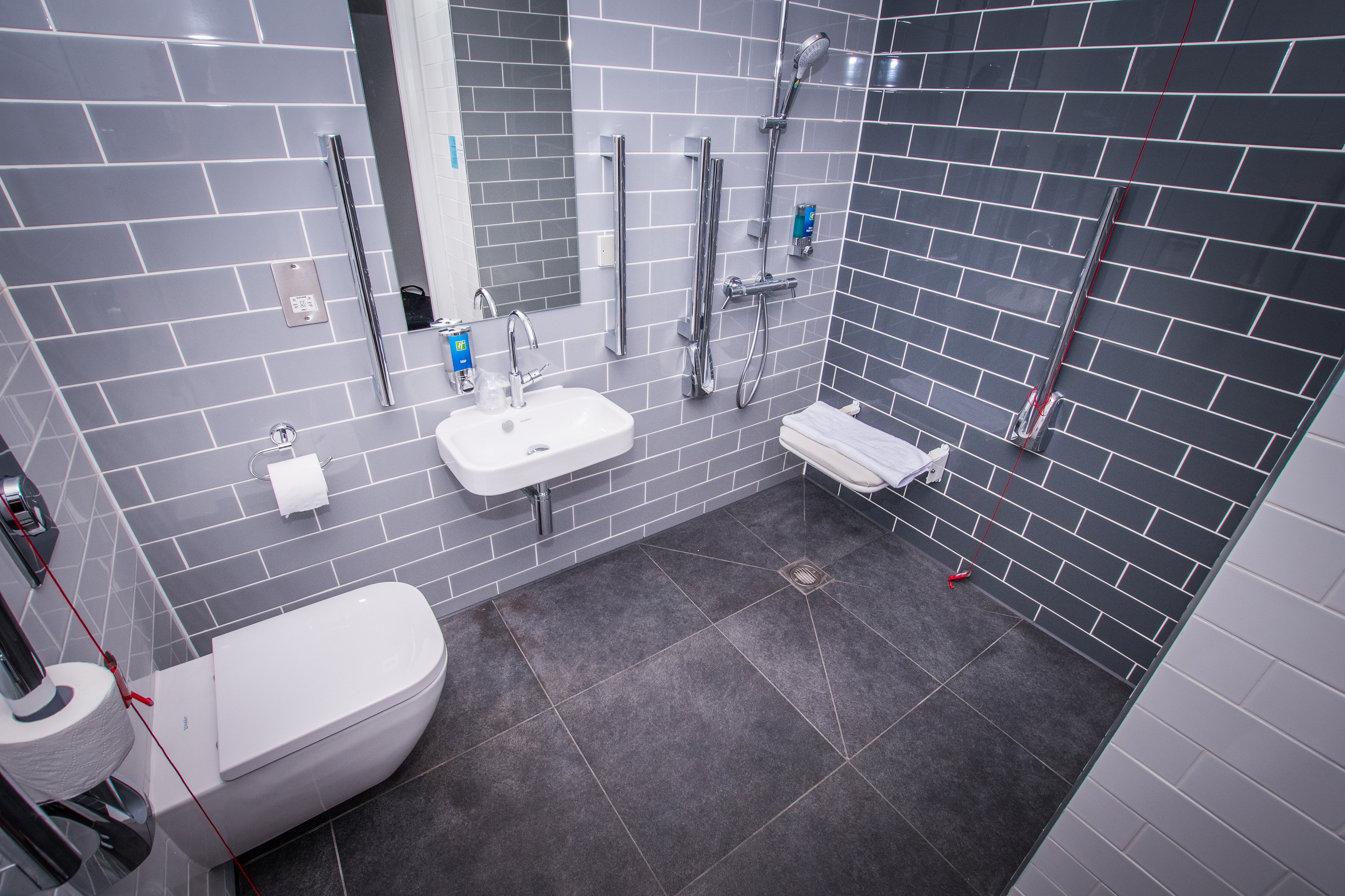 holiday inn express exeter city centre an ihg hotel