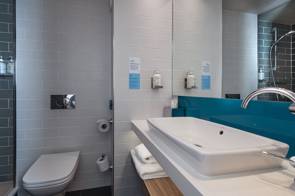 holiday inn express exeter city centre an ihg hotel