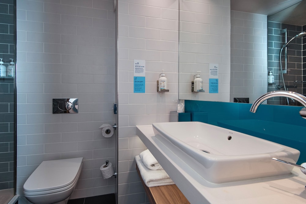 holiday inn express exeter city centre an ihg hotel