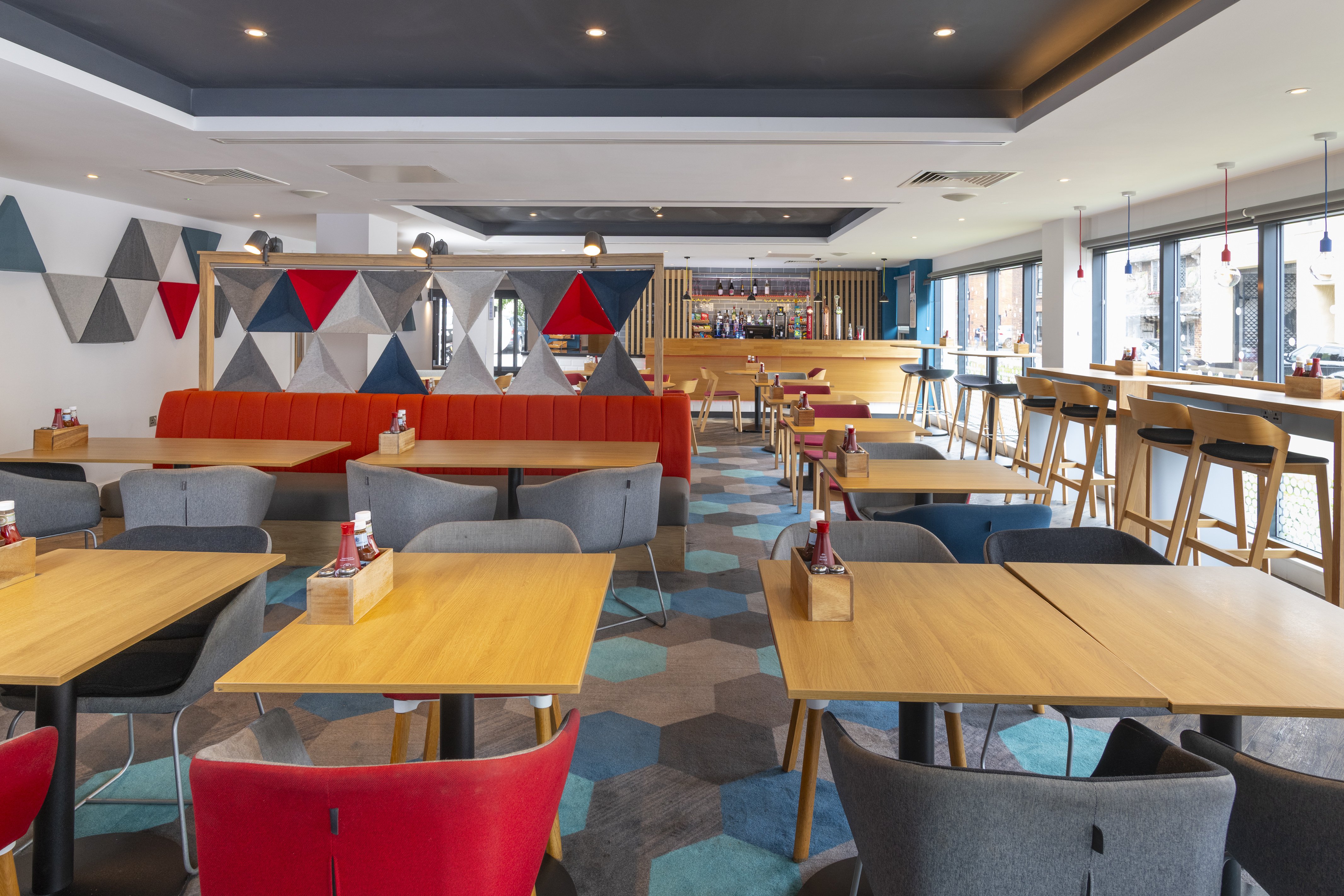 holiday inn express exeter city centre an ihg hotel