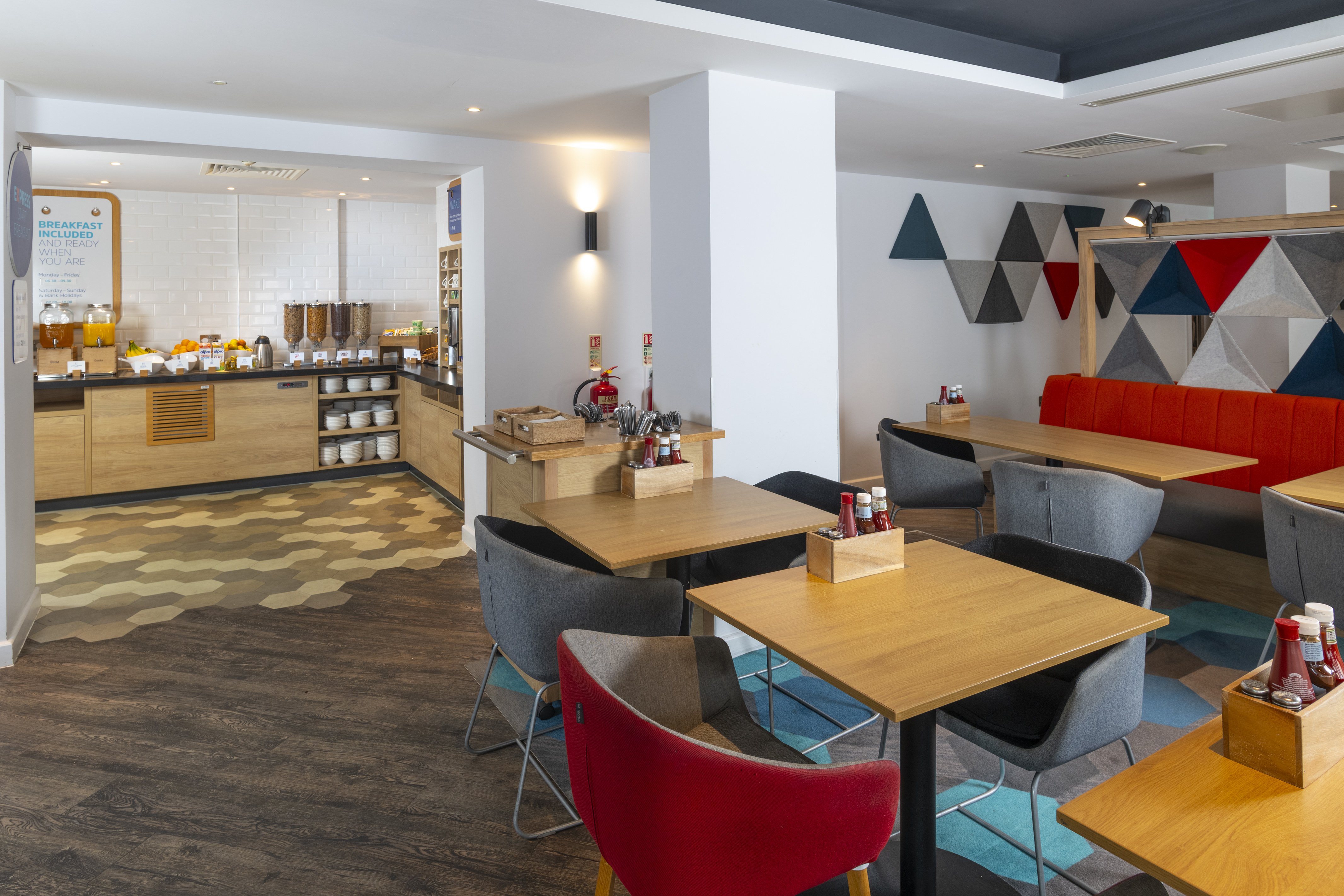 holiday inn express exeter city centre an ihg hotel