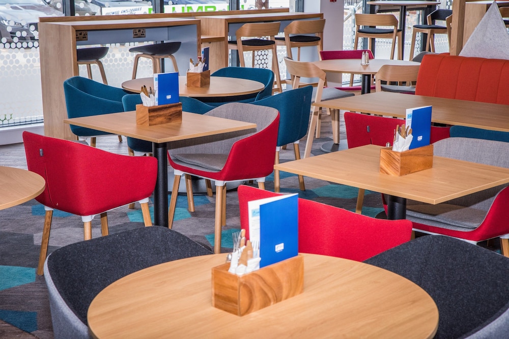 holiday inn express exeter city centre an ihg hotel