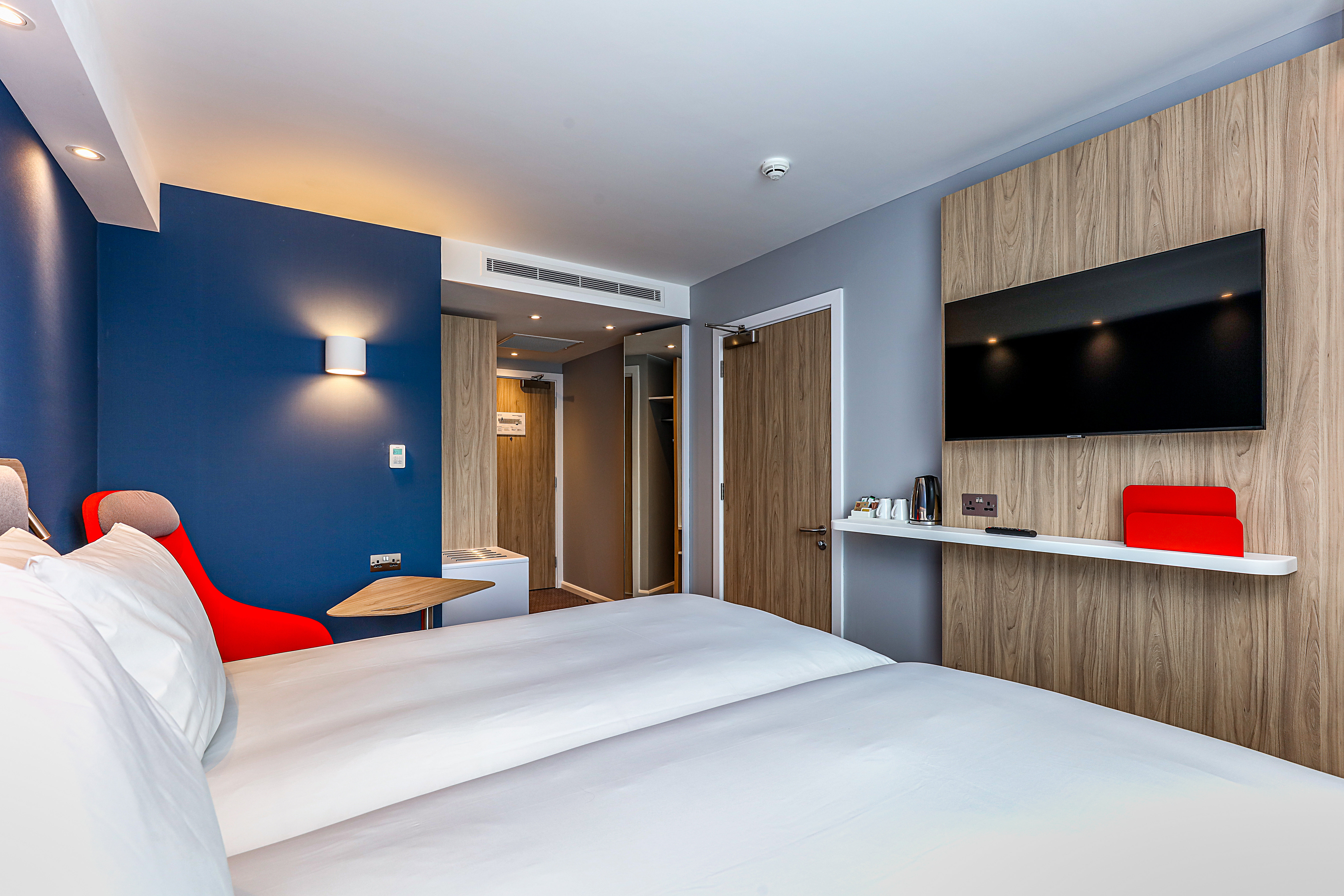 holiday inn express exeter city centre an ihg hotel