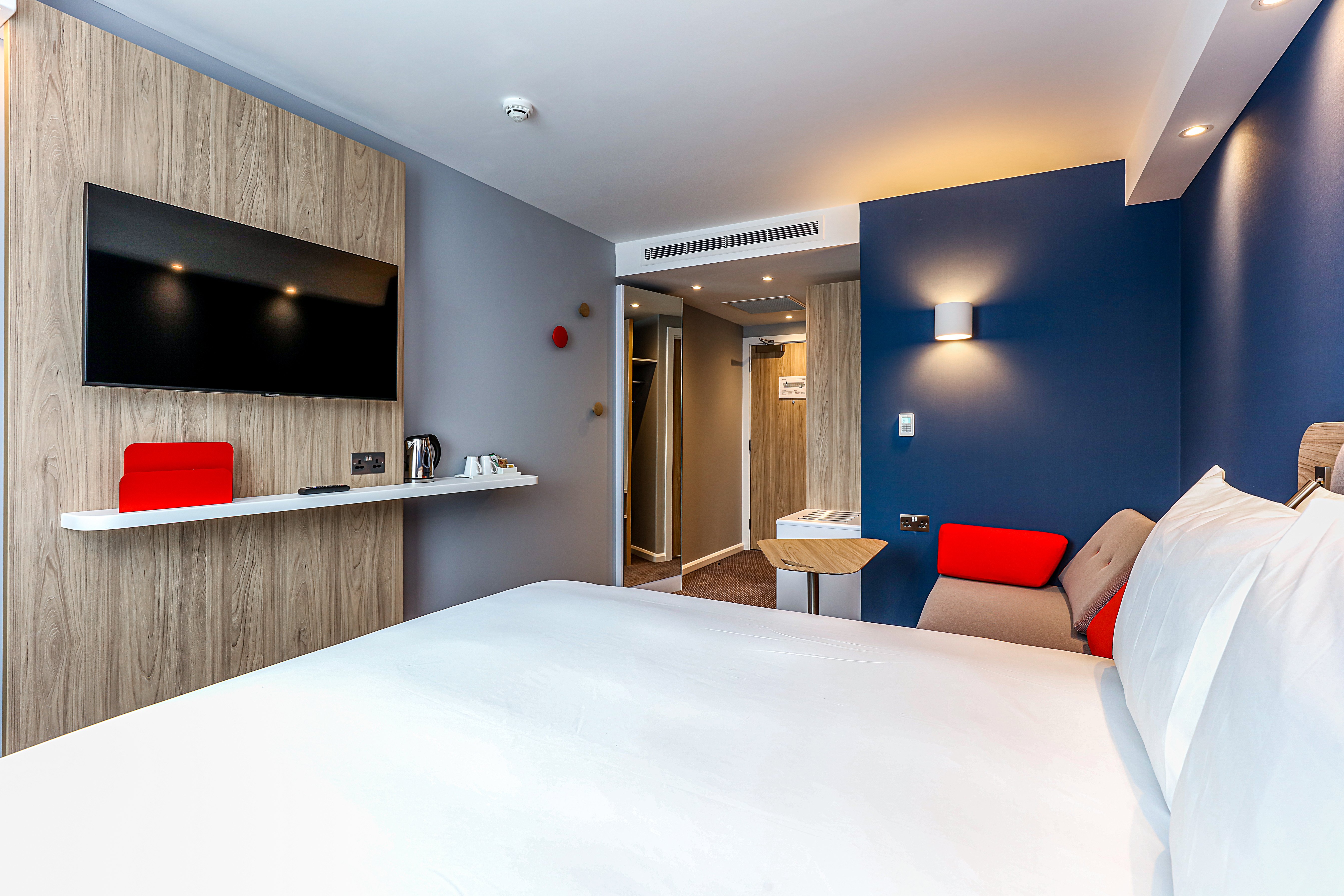 holiday inn express exeter city centre an ihg hotel