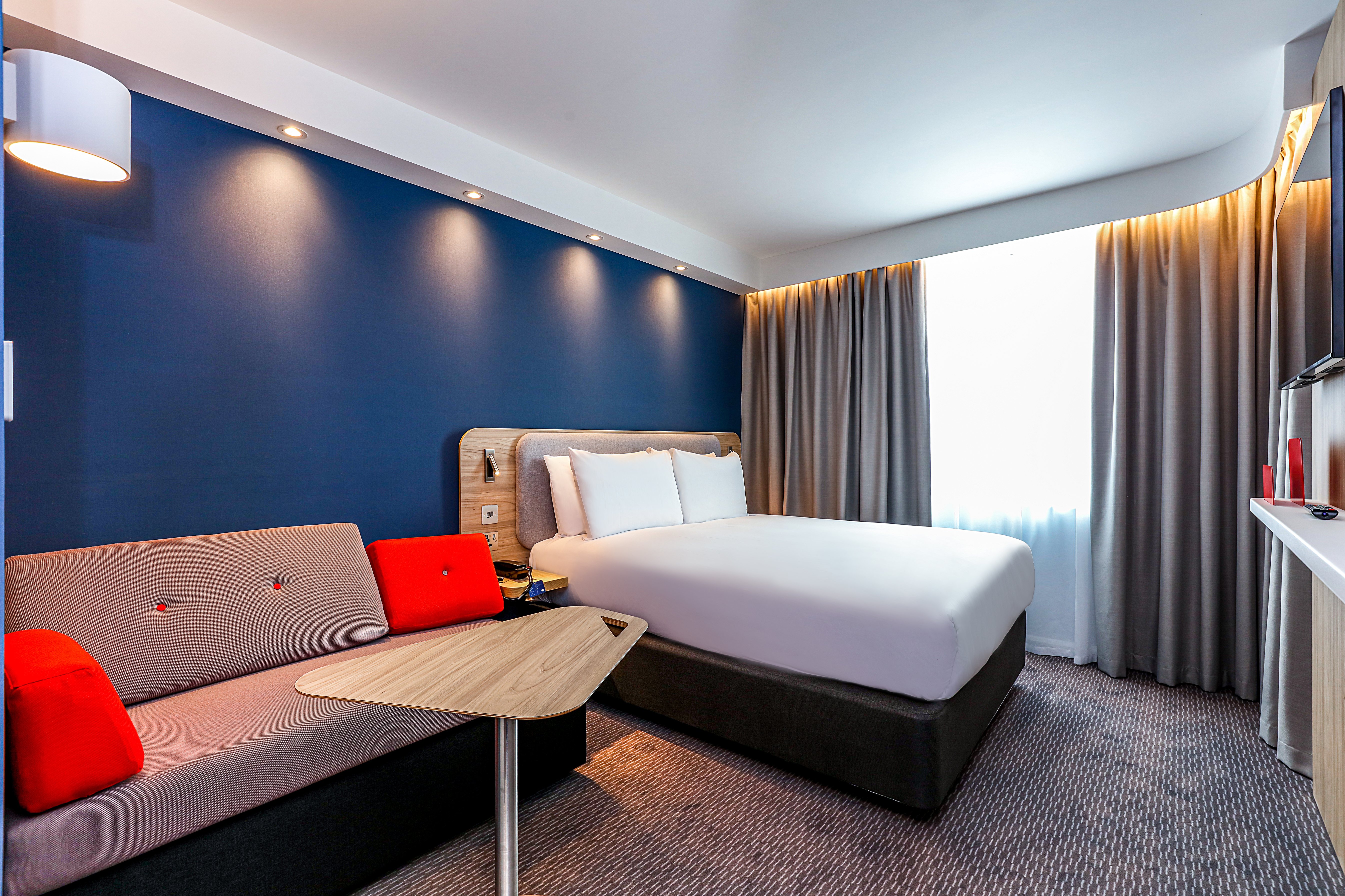 holiday inn express exeter city centre an ihg hotel