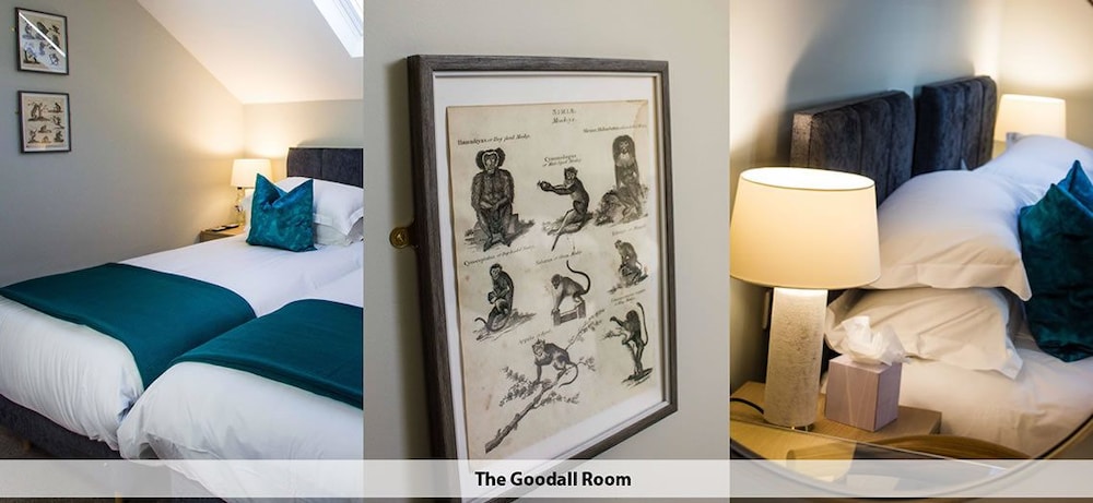 crown and punchbowl