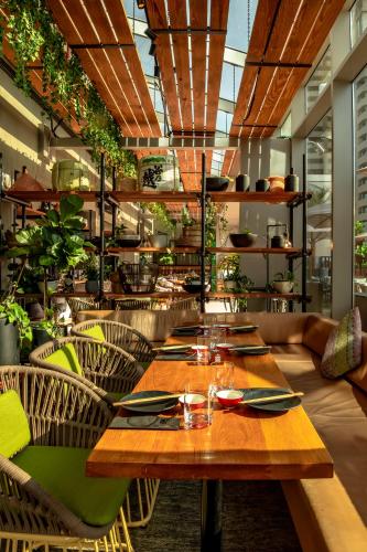 zabeel house by jumeirah the greens