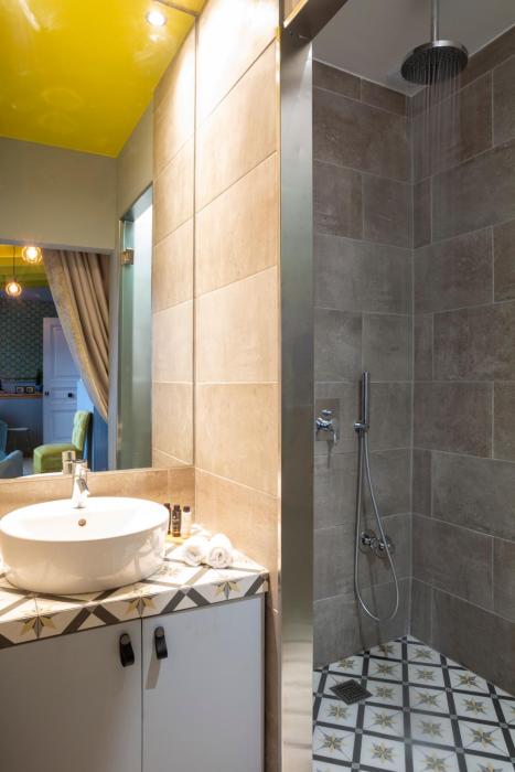 the frogs guesthouse