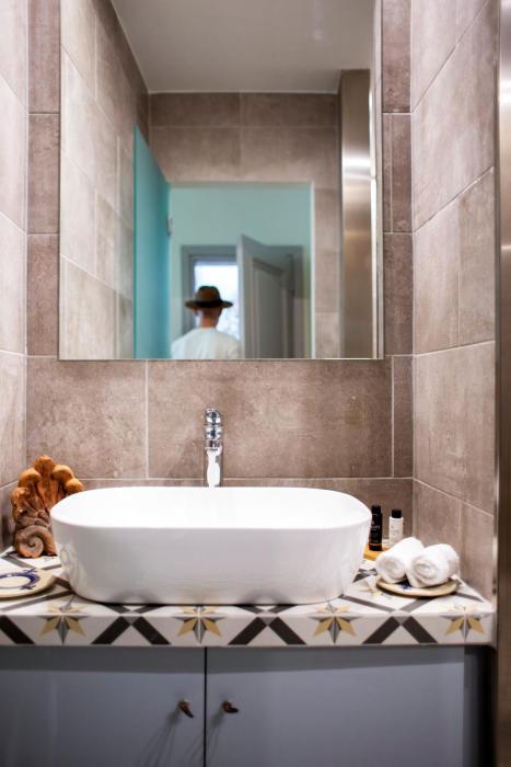 the frogs guesthouse