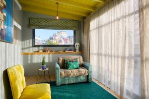 the frogs guesthouse