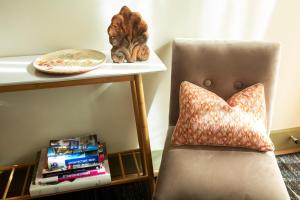 the frogs guesthouse