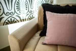 the frogs guesthouse