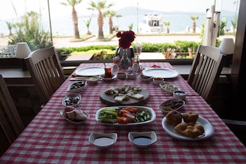 aliye hanim hotel