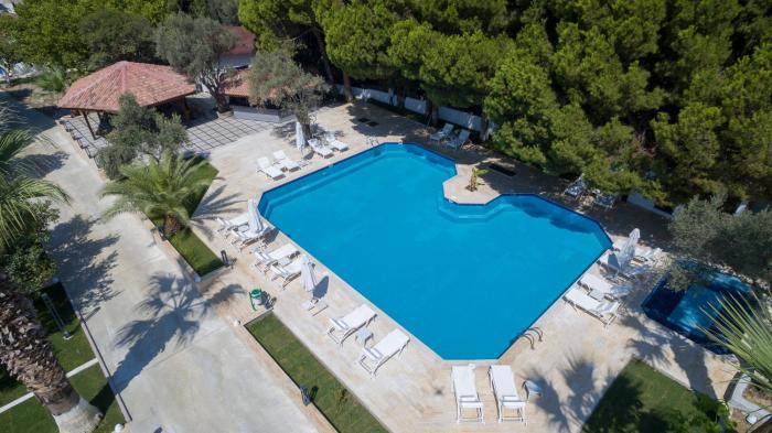 risus garden marina hotel