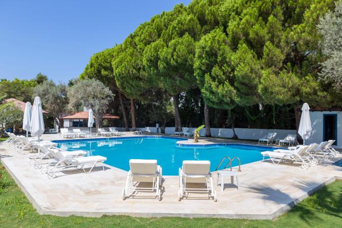 risus garden marina hotel