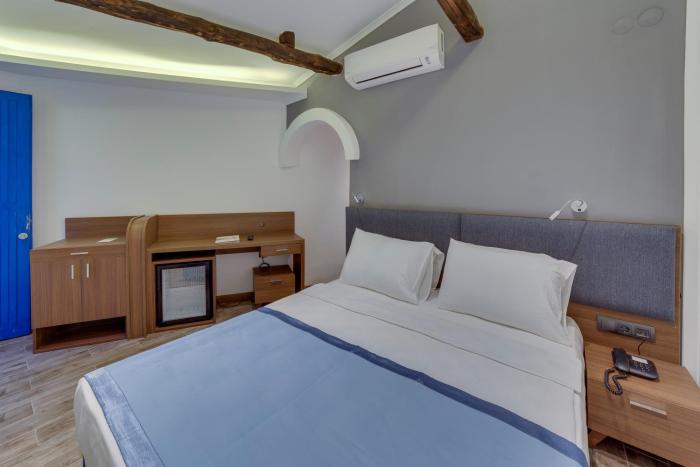 risus garden marina hotel
