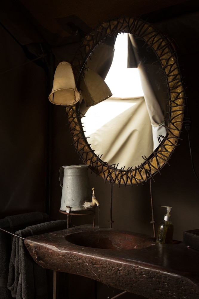 pumzika luxury safari camp east africa camps