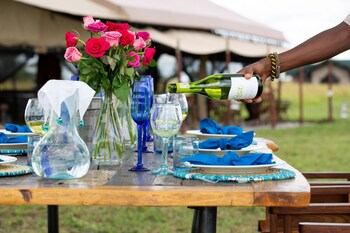 pumzika luxury safari camp east africa camps