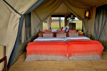 pumzika luxury safari camp east africa camps