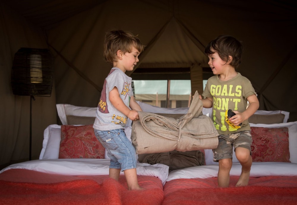 pumzika luxury safari camp east africa camps