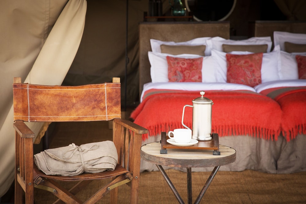 pumzika luxury safari camp east africa camps