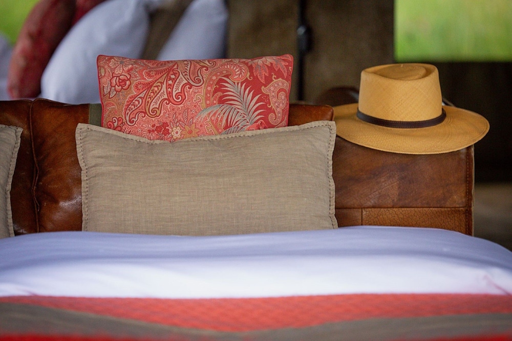 pumzika luxury safari camp east africa camps