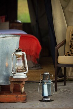 pumzika luxury safari camp east africa camps