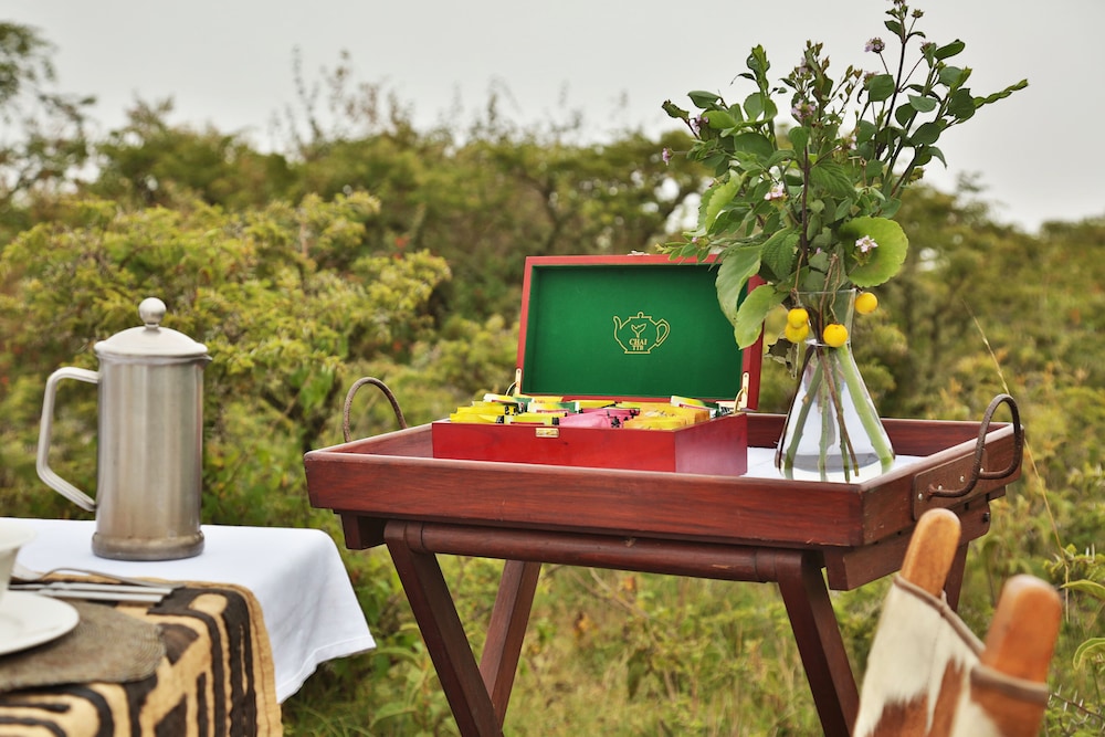 pakulala safari camp east africa camps