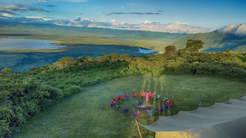 pakulala safari camp east africa camps