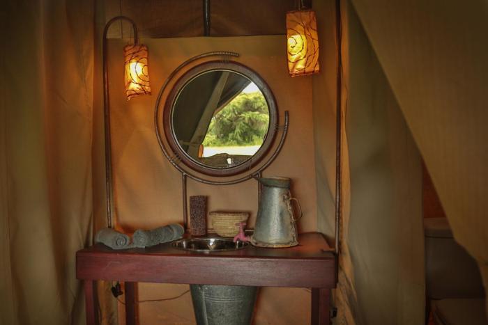 pakulala safari camp east africa camps