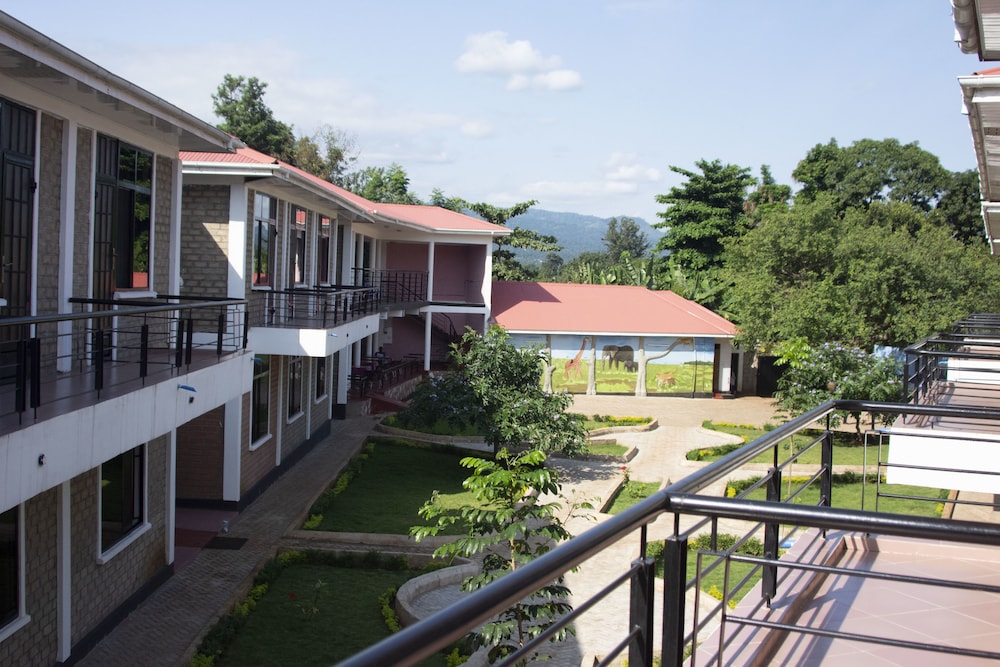 kilimanjaro eco hostel