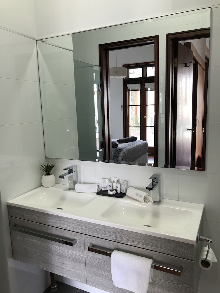 fairway manor accommodation