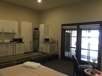 fairway manor accommodation