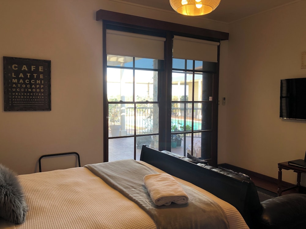 fairway manor accommodation