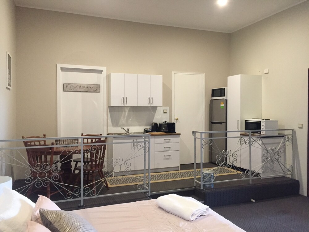 fairway manor accommodation