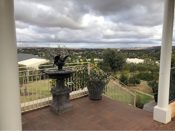 fairway manor accommodation