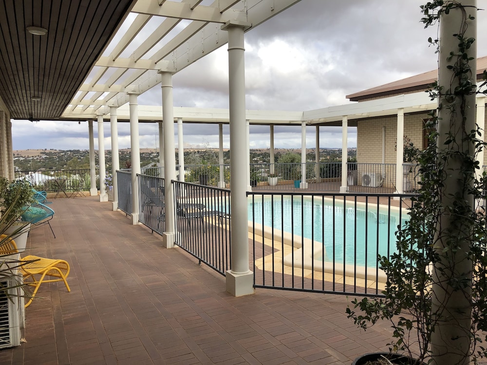 fairway manor accommodation