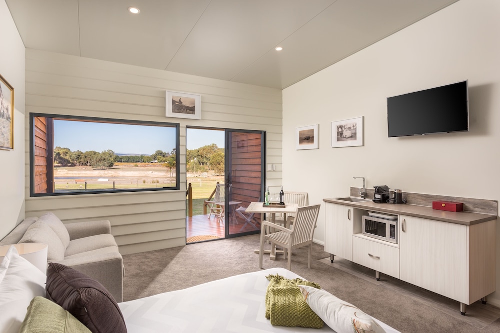 the swan valley retreat